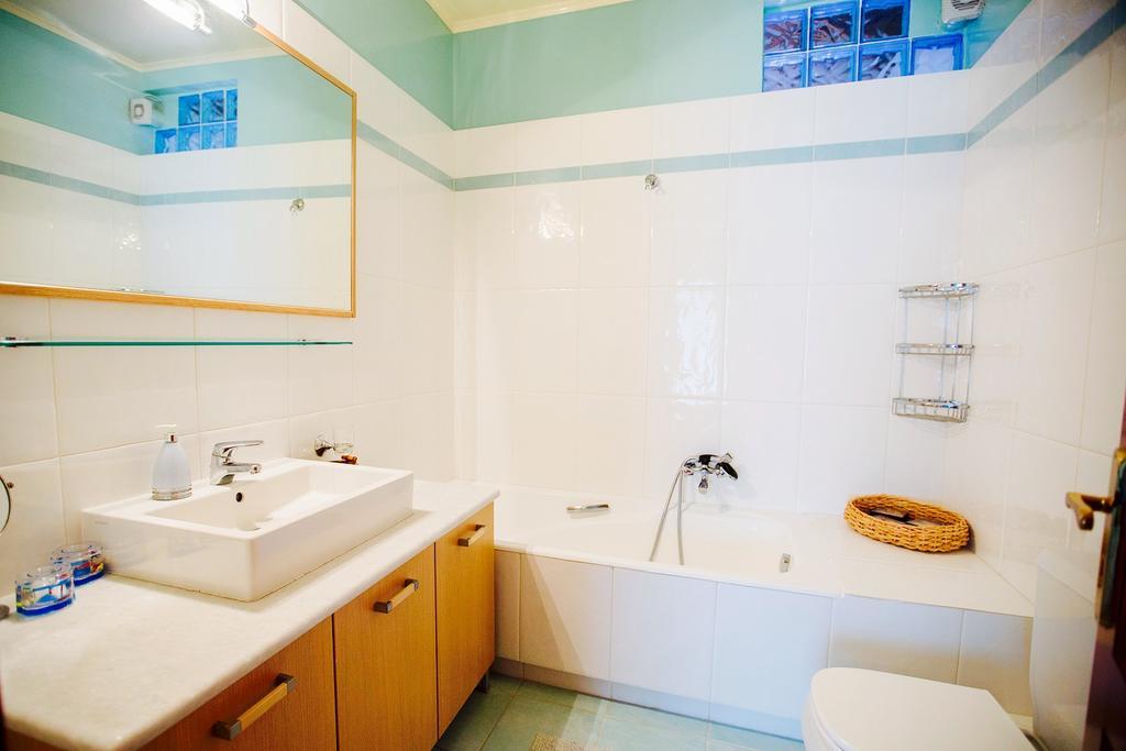 Loft Near The Beach ลูตรากี ภายนอก รูปภาพ